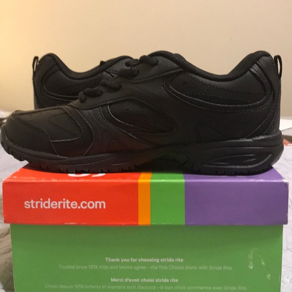 Brand New Boy Stride Rite shoe size 5.5 - Picture 3 of 4